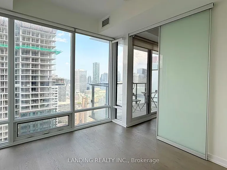 488 University Ave #2603 — Photo 5