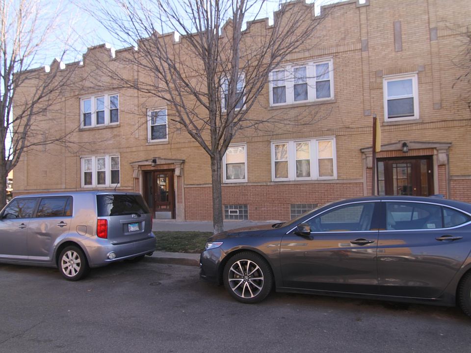 1st image of 3325 N Lockwood Ave #2