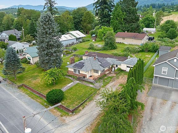 2nd image of 17027 Lake View Boulevard