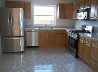 51 69th St #3, Guttenberg, NJ 07093