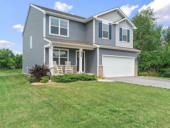 4th image of 624 Ensign Pl
