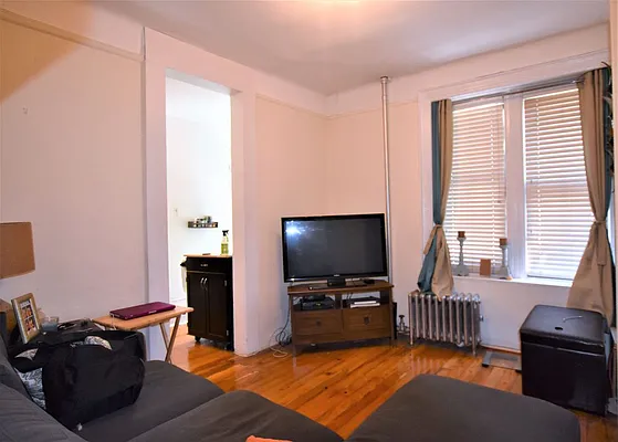 Rented by Bold New York | media 8