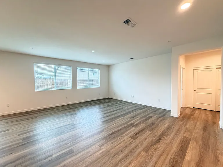 1858 Morro Ct — Photo 21