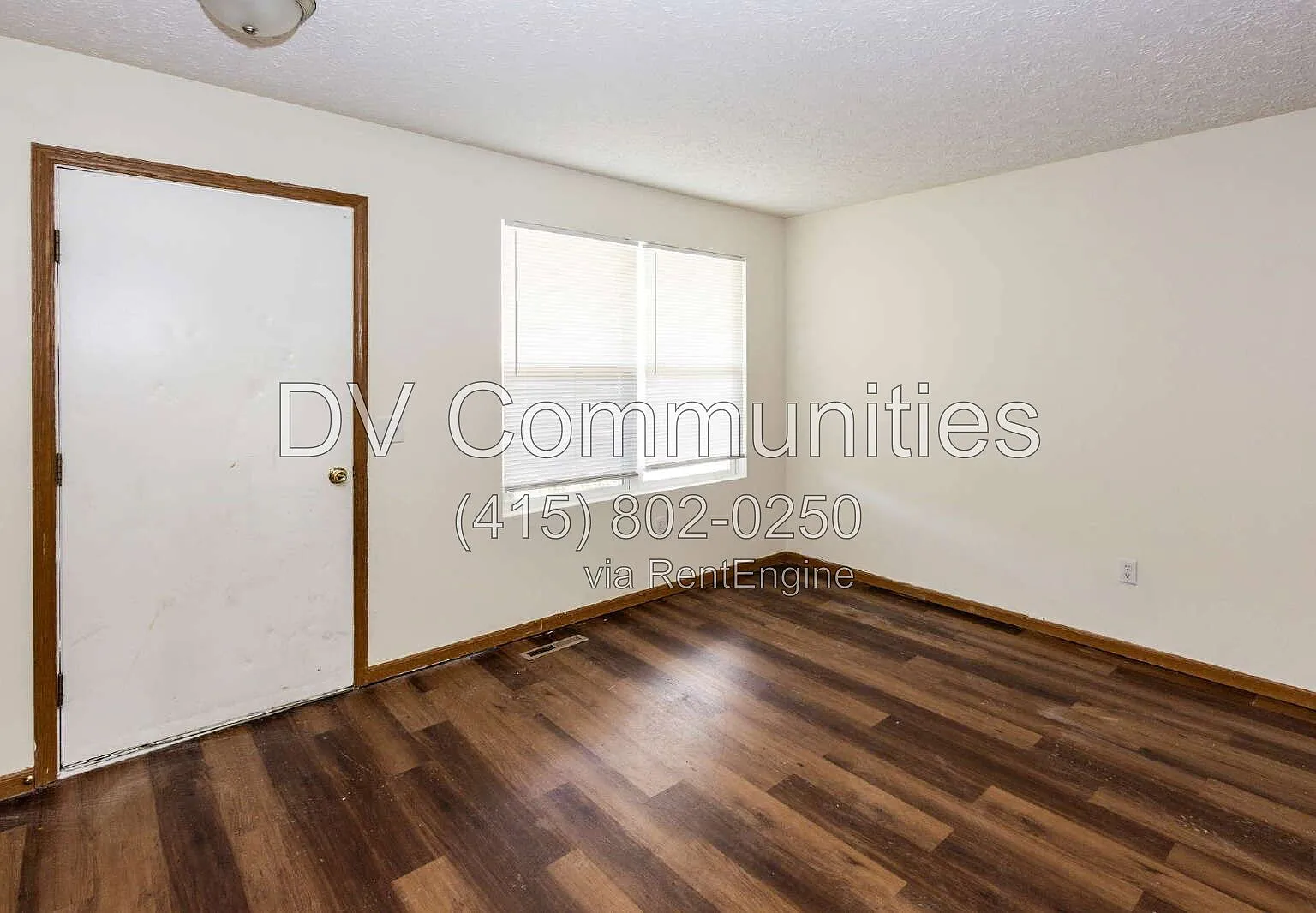 3 bed, 1.5 bath, 1380 sqft, $1,800 — Photo 3