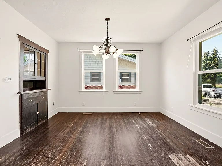 3908 E 4th Ave — Photo 5