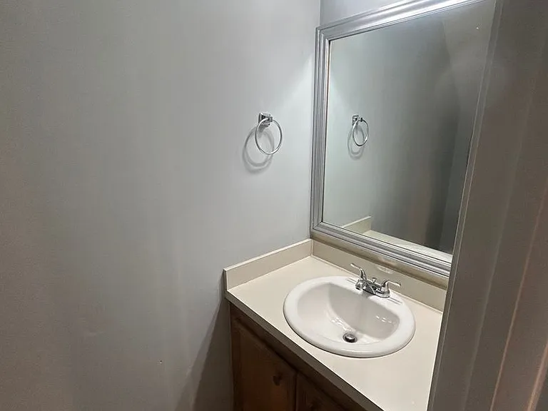107 Country Town Dr — Photo 16
