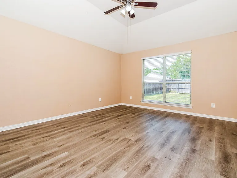 7921 Wayne Way — Photo 8