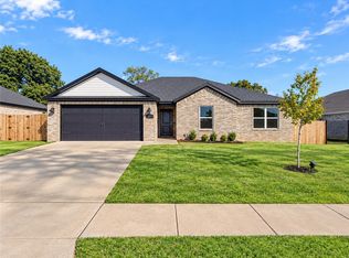 321 Silvaner St, Lowell, AR 72745