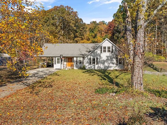 3rd image of 3805 Valley View Dr