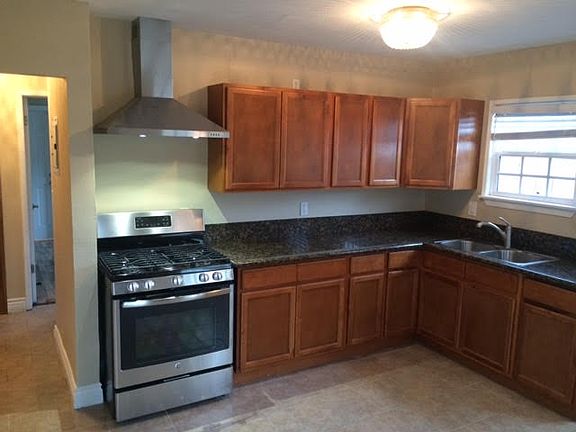 4th image of 536 Hamilton St #A