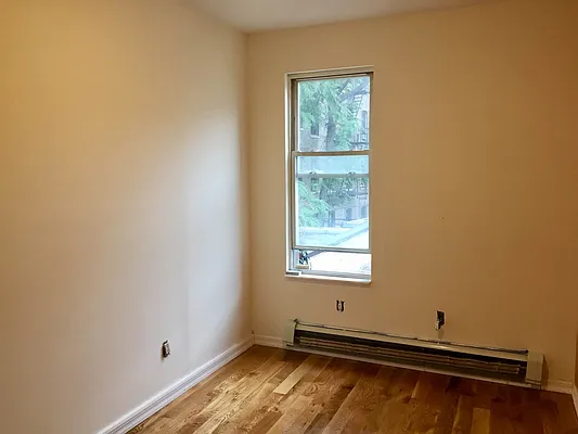 Rented by Voro, LLC | media 35