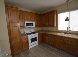 9533 Log Jam St, Las Vegas, NV 89178