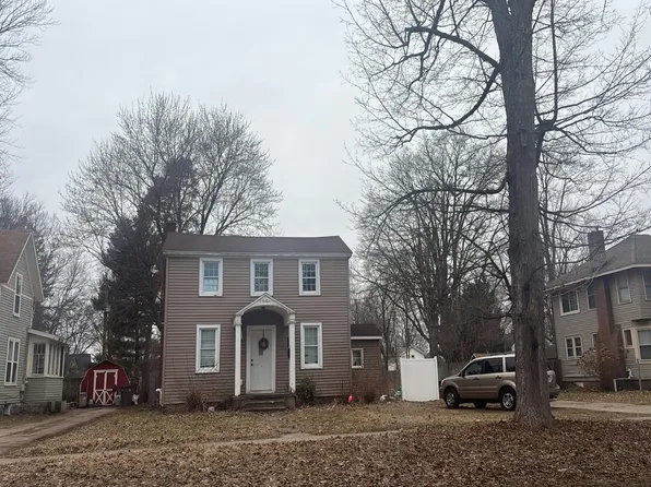 610 N Main St, Three Rivers, MI 49093