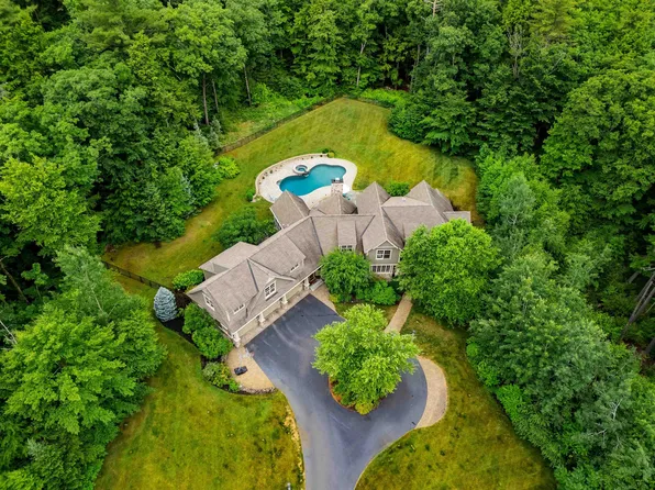 7 Smokey Road, Bow, NH 03304