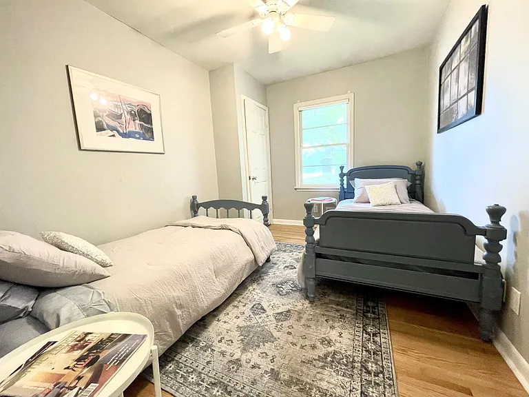 1407 Grace St — Photo 9