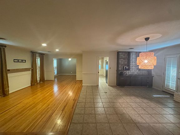 4th image of 1726 Fairforest Dr