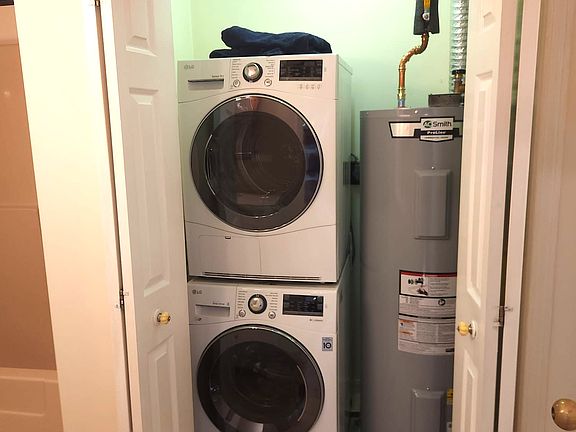 5th image of 39 Parlin St APT 407