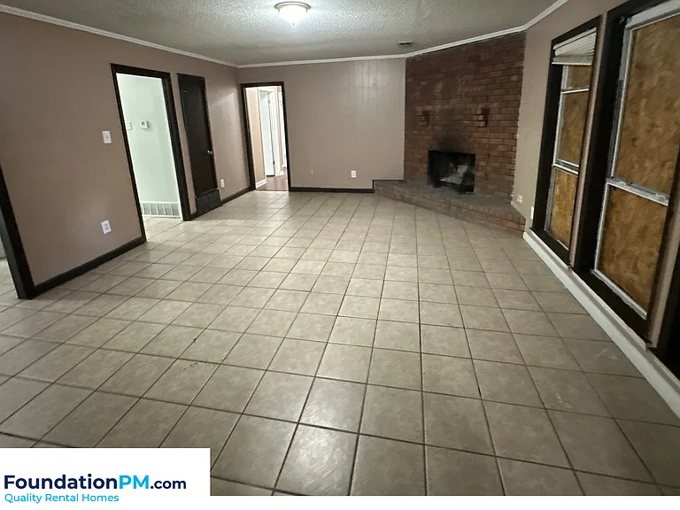 5043 Bowdoin Dr — Photo 7