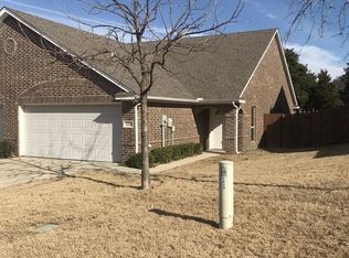 1608 Yucca St, Midlothian, TX 76065