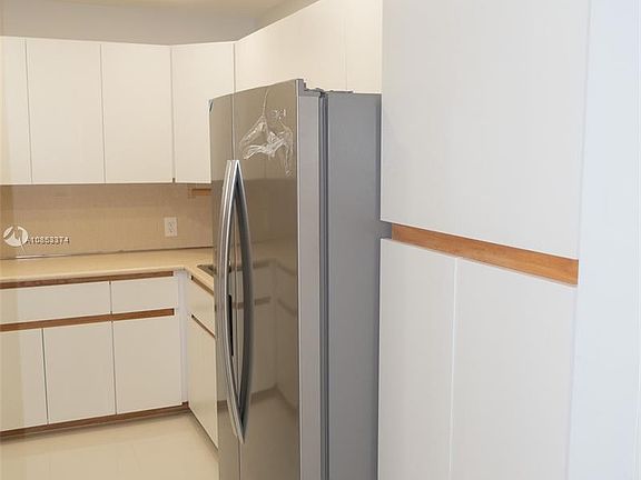 5th image of 20379 W Country Club Dr APT 1536