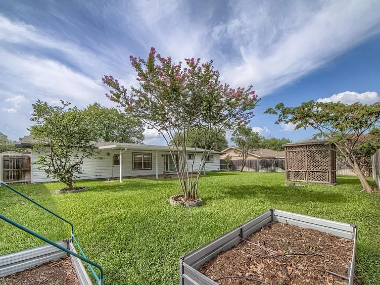3106 Manila Dr — Photo 26