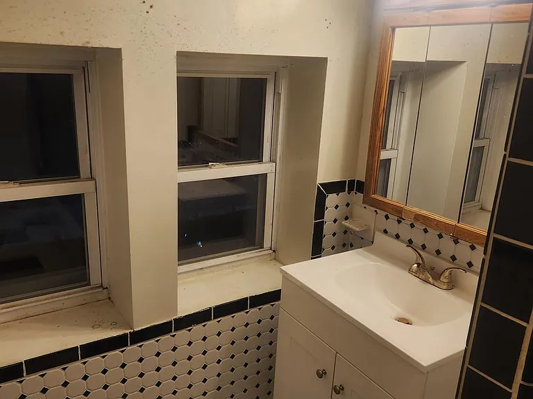 13 Daniel St #B — Photo 9
