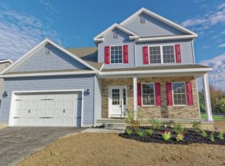 35 Cypress St, Ballston Lake, NY 12019