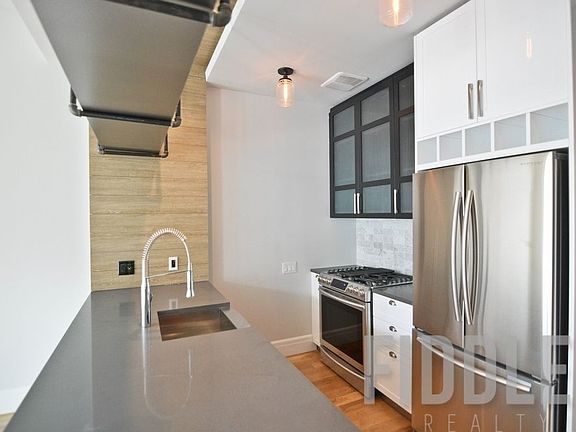 3rd image of 4441 Purves St APT 1308