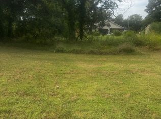 105 S Brazos Ave, Cleburne, TX 76031