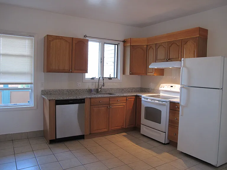 3 Carlisle St #3 — Photo 8