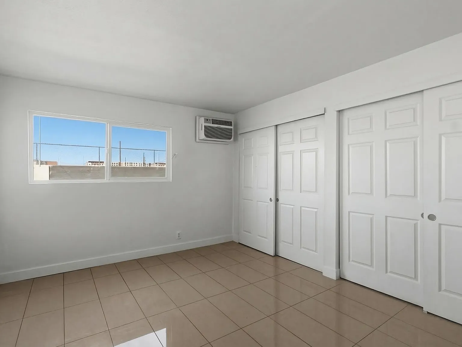 1 bed, 560 sqft, $1,050 — Photo 4