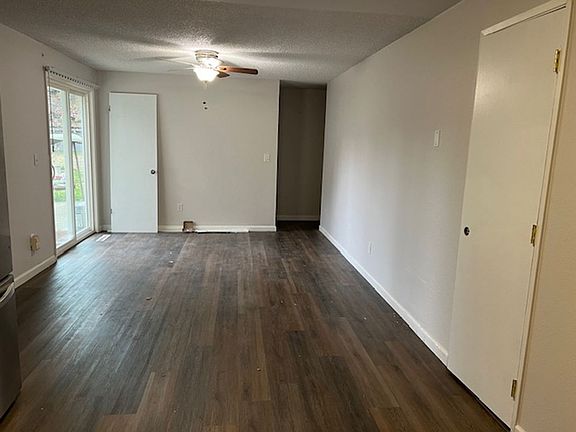 4th image of 15215 11th Avenue Ct E