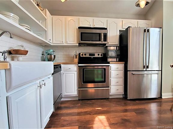 4th image of 848 Twin Oaks Dr