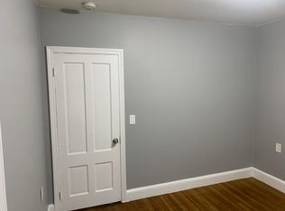 198 Robinson Ave FLOOR 2, Pawtucket, RI 02861