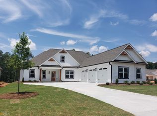 77 Oakhurst Trl, Sharpsburg, GA 30277