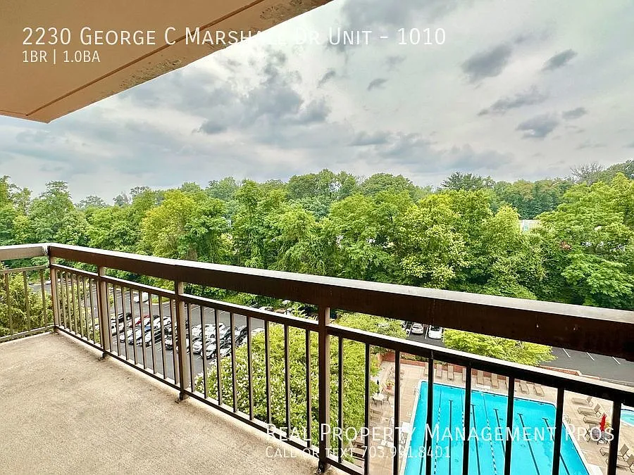 Sun-filled Condo with Skyline Views! — Photo 2
