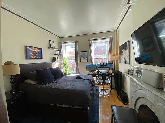 Rented by Bien Realty Ltd | media 54