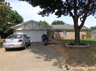 2906 Cardinal Dr, Grapevine, TX 76051