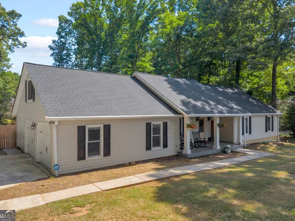 2960 Mobley Dr, Dacula, GA 30019
