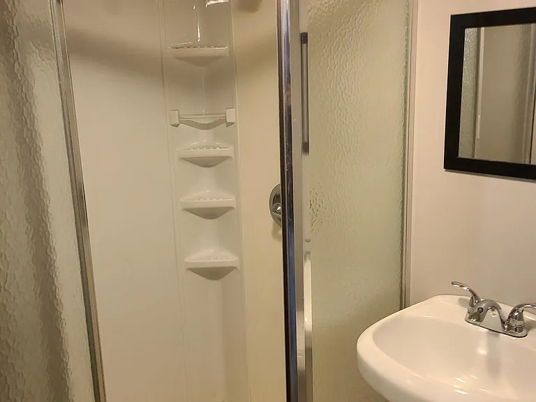 Basement Full bathroom