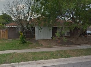 800 Headwater Dr, Arlington, TX 76015