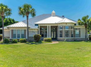 2526 Angel Ct, Gulf Breeze, FL 32563