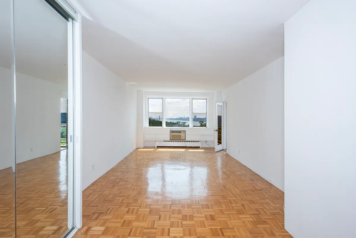 5800 Arlington Ave Unit 8T  