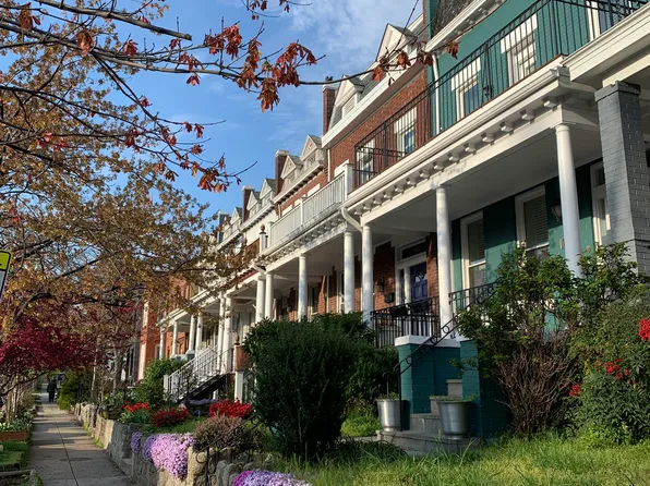 1011 7th St NE, Washington, DC 20002