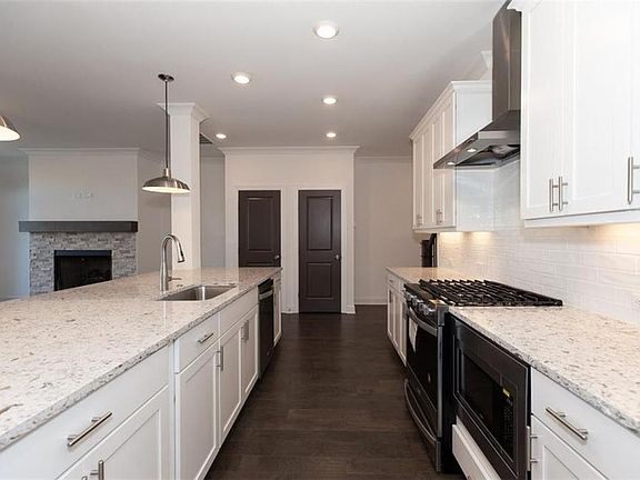 Photos are not actual home but of similar floorplan.