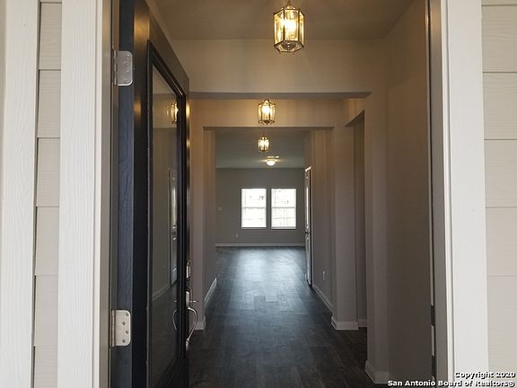 4th image of 217 Holland Park