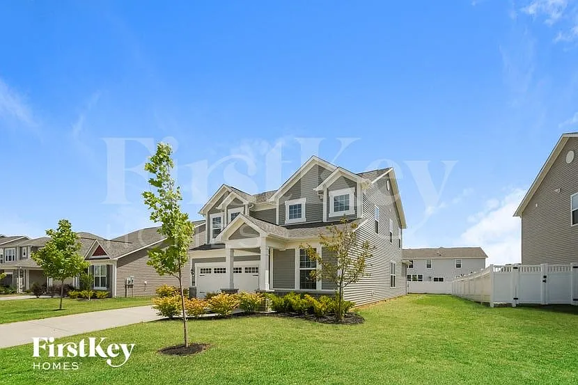 4 bed, 3.0 bath, 2456 sqft, $2,755 — Photo 2