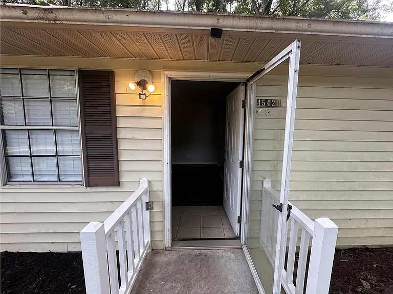 4542 Candlestick Ln #A — Photo 4