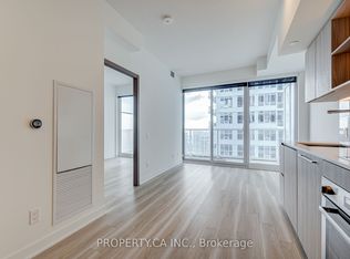 17 Bathurst St #3705-C01, Toronto, ON M5V 0N1