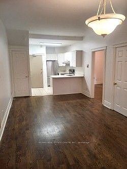 5th image of 129 Walmer Rd #3